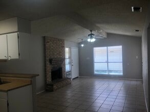 7257 Lansbury Dr in San Antonio, TX - Foto de edificio - Building Photo