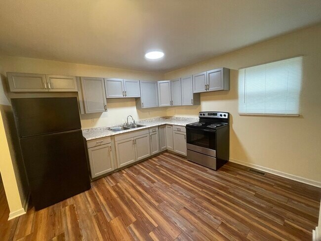 1916 Winget St in Gastonia, NC - Building Photo - Building Photo