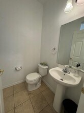 5160 Regatta Dr in Kissimmee, FL - Building Photo - Building Photo