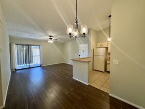 6025 Scotchwood Glen in Orlando, FL - Building Photo - Building Photo