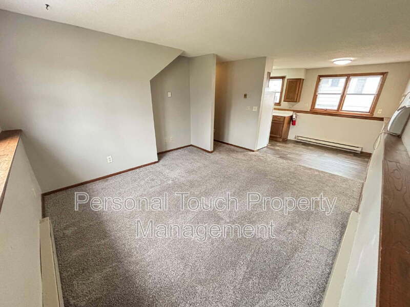 1422 6th Ave N in Moorhead, MN - Foto de edificio