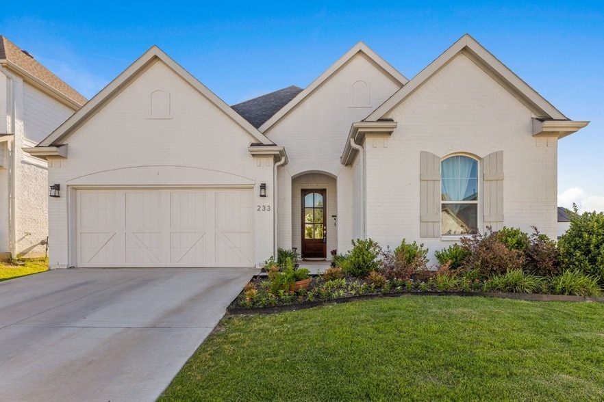 233 Observation Dr W in Aledo, TX - Foto de edificio