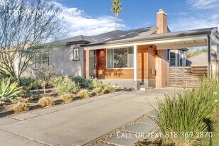 1202 N Niagara St in Burbank, CA - Building Photo