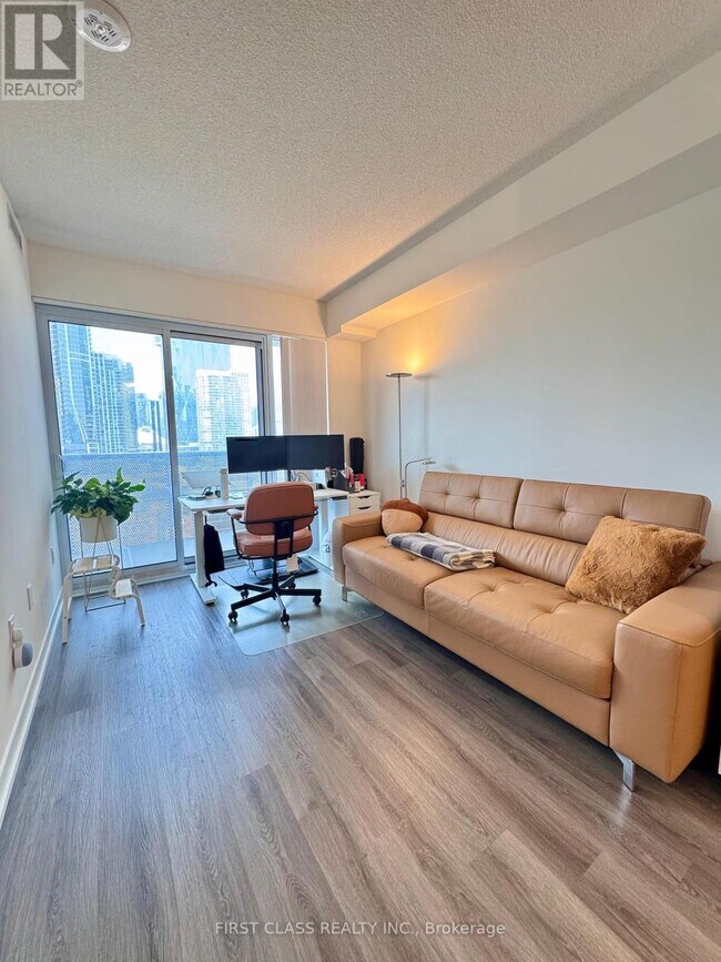 property at 138-1138 Downes St