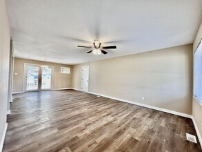 608 Shenandoah St in Cuba, MO - Building Photo - Building Photo