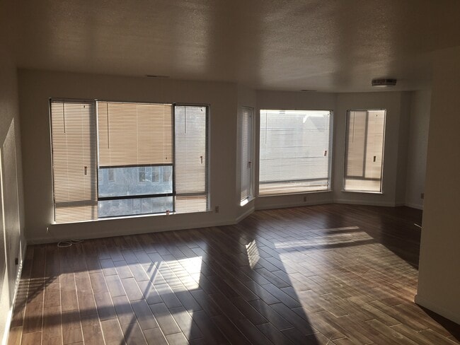 1472 12th Ave, Unit 1472 in San Francisco, CA - Building Photo - Building Photo