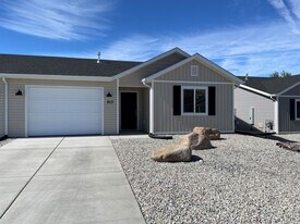 913 Ironwood Cir in Cedar City, UT - Building Photo
