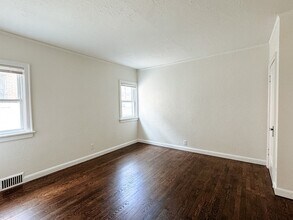 2331 N 54th St, Unit 2331 in Milwaukee, WI - Building Photo - Building Photo