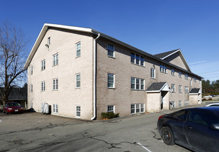 1093 Main St in Leicester, MA - Building Photo - Building Photo