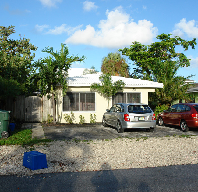 917 NE 17th Ave in Fort Lauderdale, FL - Building Photo - Building Photo