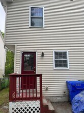 133-135 Moxon St-Unit -135 Moxon in Springfield, MA - Building Photo - Building Photo