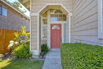 14718 Carmel Ridge Rd in San Diego, CA - Building Photo - Building Photo