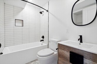 1338 N 15th St in Philadelphia, PA - Foto de edificio - Building Photo