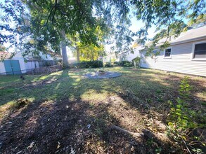 8224 Meadow Creek Rd in Norfolk, VA - Building Photo - Building Photo