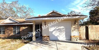 477 Sevilla Ave in Tarpon Springs, FL - Building Photo