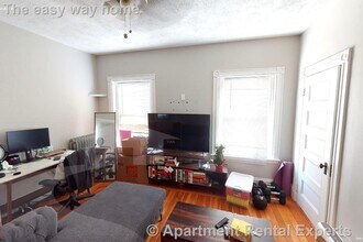 900 Massachusetts Ave in Cambridge, MA - Building Photo - Building Photo