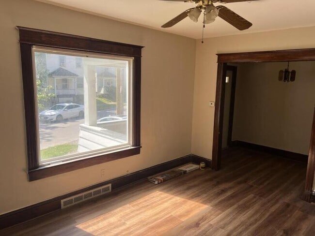 8 Rocket St in Rochester, NY - Building Photo - Building Photo