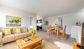 110-41 62nd Dr, Unit 2 in Queens, NY - Building Photo