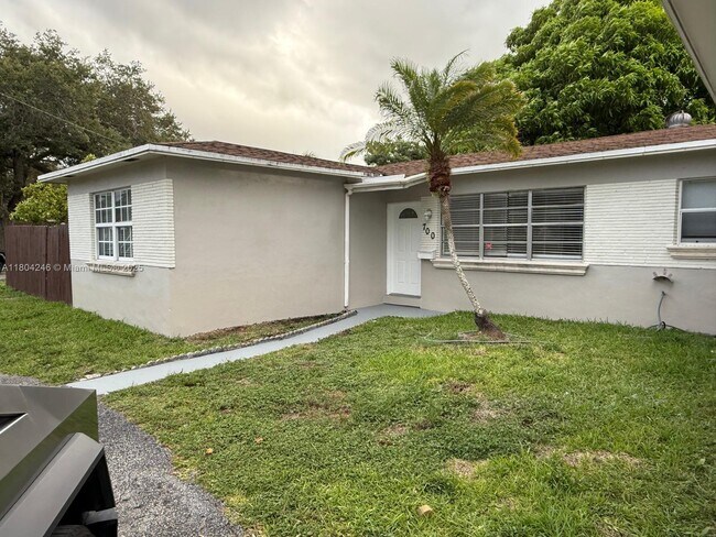 property at 700 SW 5th Ct