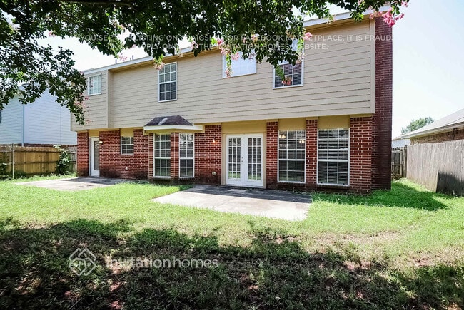 2860 Ironwood Dr in Grand Prairie, TX - Foto de edificio - Building Photo