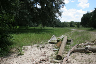 Morris Bridge Rd in Thonotosassa, FL - Building Photo - Building Photo