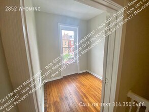 2852 Wyoming St in St. Louis, MO - Building Photo - Building Photo
