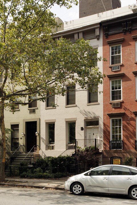324 E 30th St in New York, NY - Foto de edificio