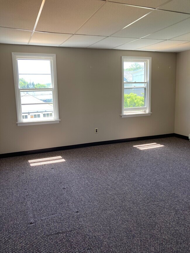 319 13th St, Unit 2nd Floor