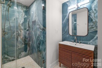 812 E 18th St in Charlotte, NC - Building Photo - Building Photo