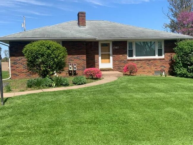 property at 1365-1367 Curtin St