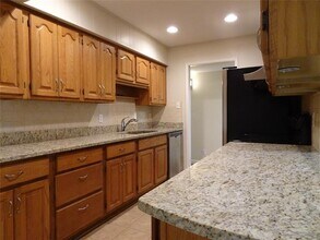 811 Vinecrest Ln in Richardson, TX - Building Photo - Building Photo