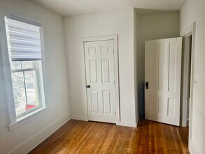 52 Genesee St, Unit Apartment 3 in Geneva, NY - Building Photo - Building Photo