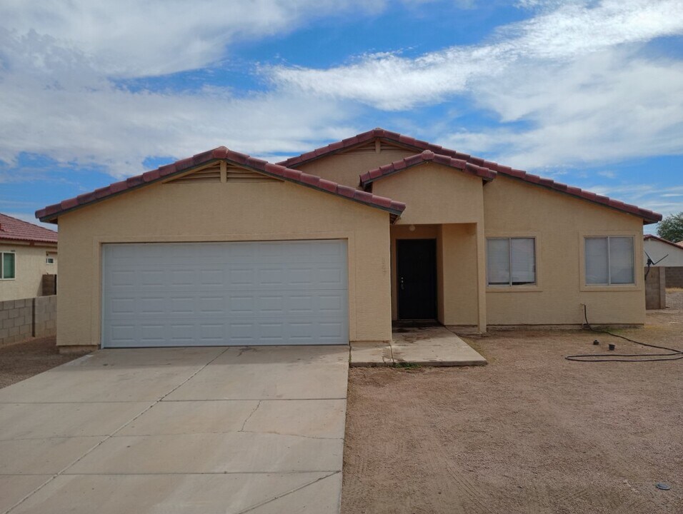 147 S Picacho Heights Rd in Eloy, AZ - Building Photo