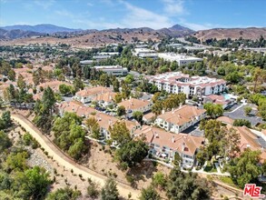 4240 Lost Hills Rd in Calabasas, CA - Building Photo - Building Photo