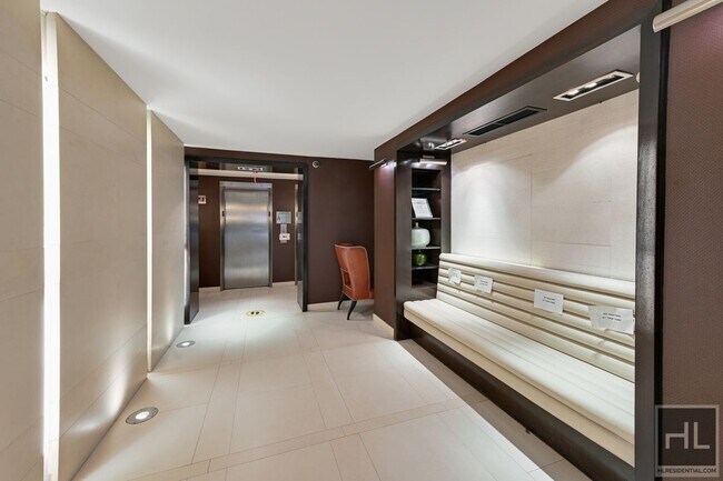 EAST 63 STREET in New York, NY - Building Photo - Building Photo