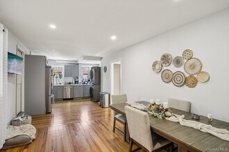 31 Hildreth Pl in Yonkers, NY - Building Photo - Building Photo