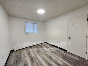 1509 W 45th Ave in Anchorage, AK - Building Photo - Building Photo