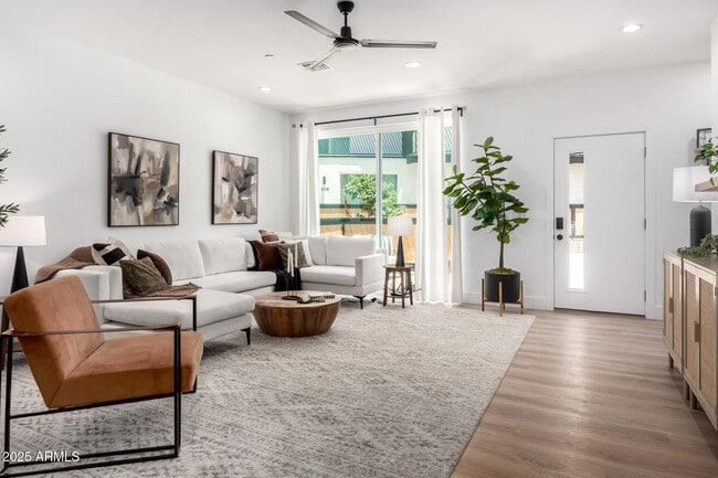 3426 E University Dr in Mesa, AZ - Building Photo - Building Photo