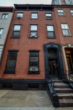 1419 Spruce St in Philadelphia, PA - Foto de edificio - Building Photo