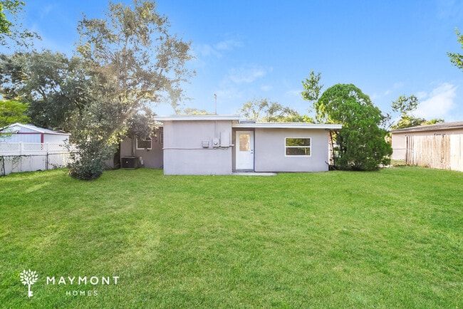 518 Elm Dr in Casselberry, FL - Building Photo - Building Photo