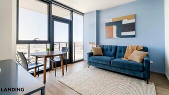 513 S Damen Ave, Unit 809 in Chicago, IL - Building Photo