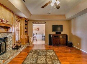 8301 Azurewood Dr in Oklahoma City, OK - Building Photo - Building Photo