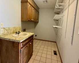 15604 Gaddy Rd in Shawnee, OK - Building Photo - Building Photo