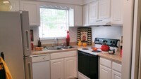 Building Photo - Rolling Hills Apartamentos in Louisville, Kentucky