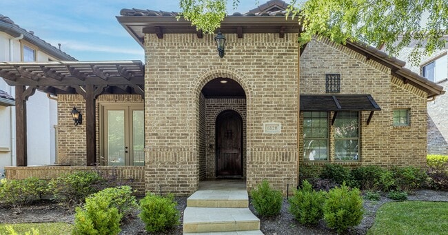 6828 San Fernando