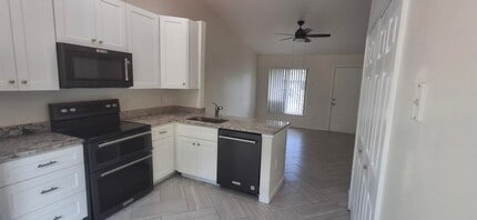 12253 Eastcove Dr in Orlando, FL - Building Photo - Building Photo