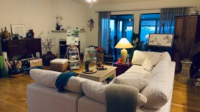 60 Park Ave in Asheville, NC - Foto de edificio - Building Photo