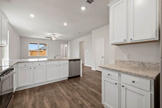 7619 Thrips Ln in Richmond, TX - Building Photo - Building Photo