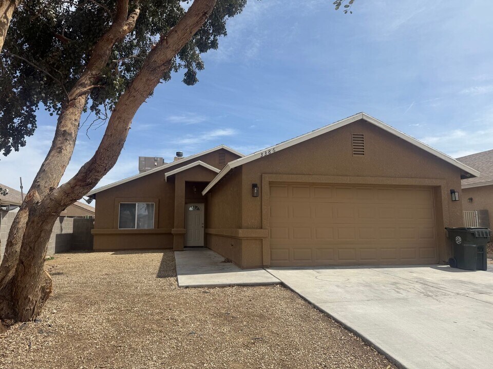 3386 N Jewel St in Kingman, AZ - Building Photo