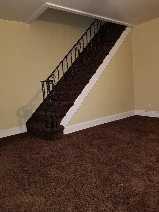 6921 Souder St in Philadelphia, PA - Building Photo
